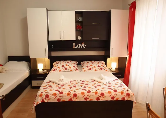 Apartment Mario Makarska